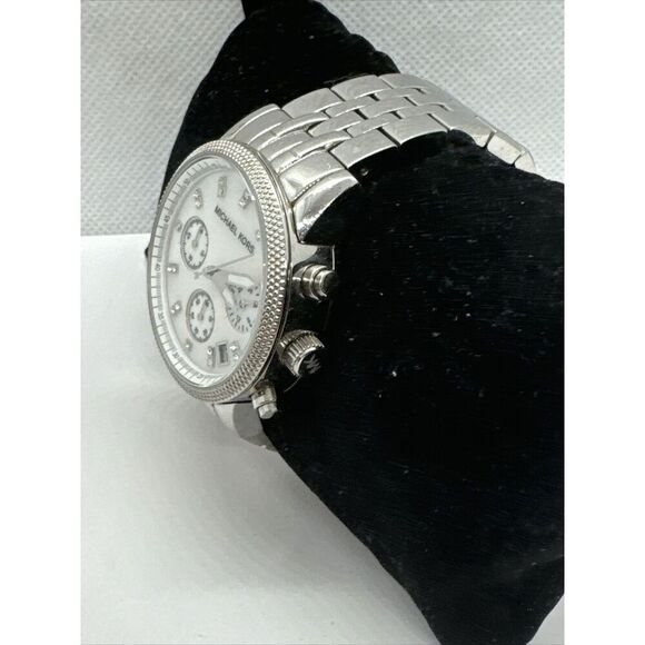 Michael Kors MK5020 Women Silver Stainless Steel Analog Dial  display picture 1